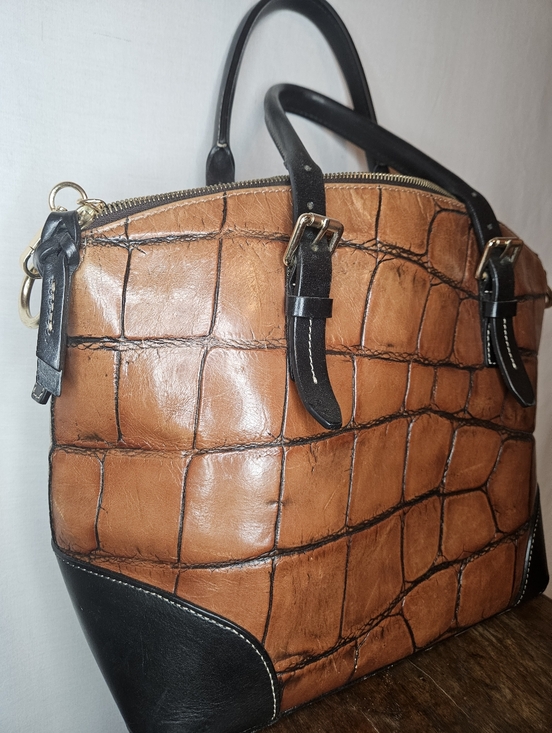 Vintage 90s Dooney And Bourke Croc Embossed Tan And Black Satchel GUC - Picture 5 of 15